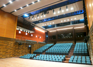 設計コンセプト：小ホール